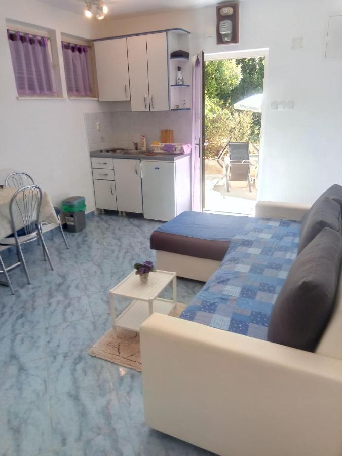 Apartmani "Ostro" Crikvenica 클랄제비카 외부 사진